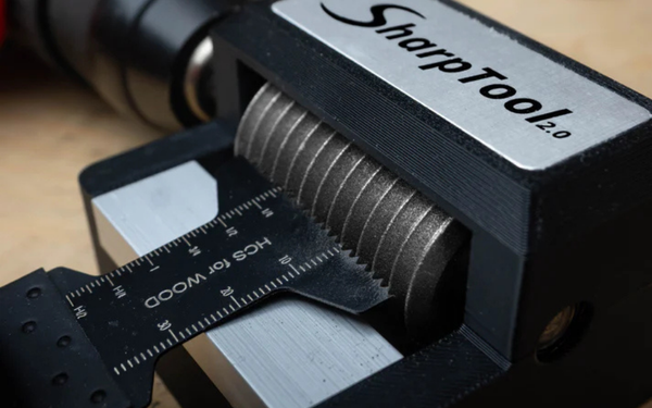 Lightly Touch the Blade